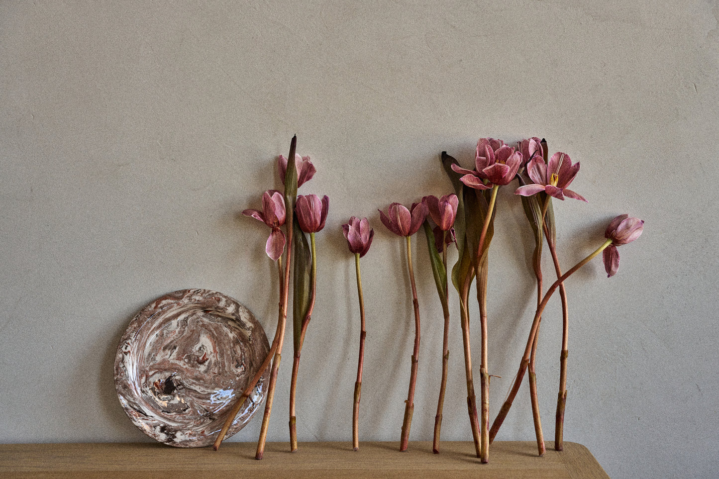 Ceramic Marblelized plate TERRA DI SIENNA