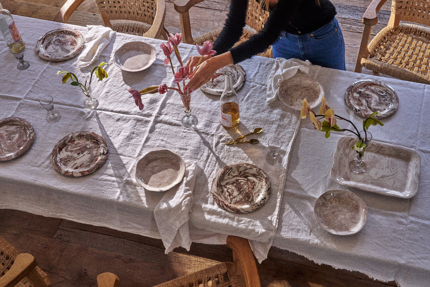 Ceramic Marblelized plate TERRA DI SIENNA